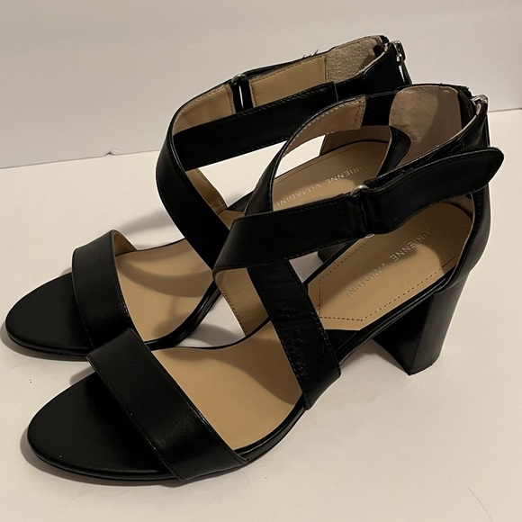 Adrienne Vittadini Black Heels - Picture 3 of 15